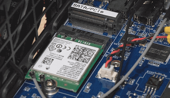 Installez le SSD M.2 dans PC de bureau
