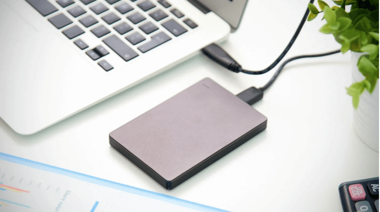 Thespian color shell How to Transfer All Data from Laptop to External Hard Drive?